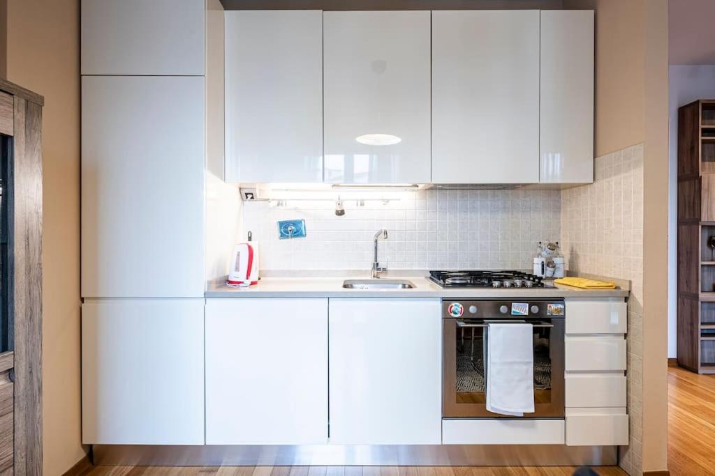 Leopolda Apartment Free Wi-Fi Флоренция Экстерьер фото