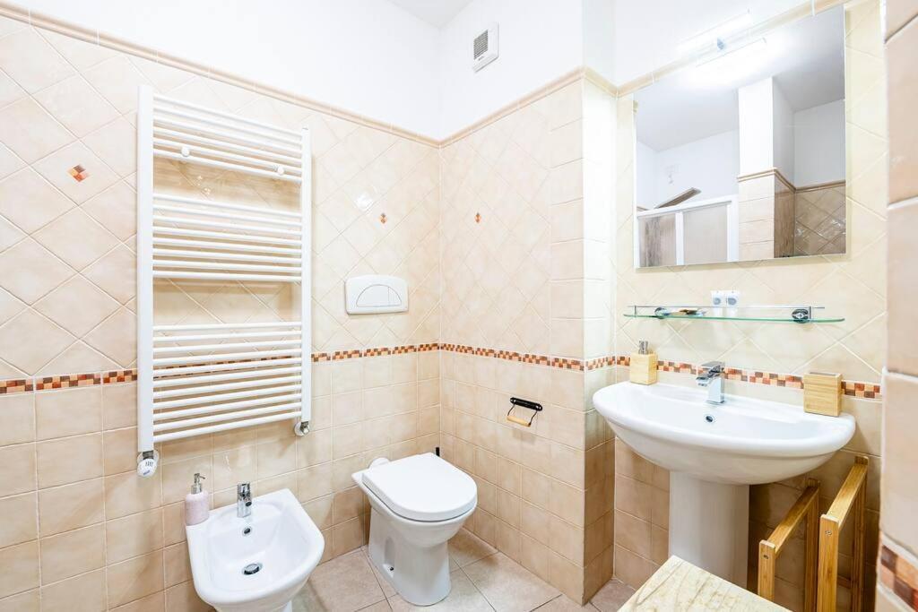 Leopolda Apartment Free Wi-Fi Флоренция Экстерьер фото